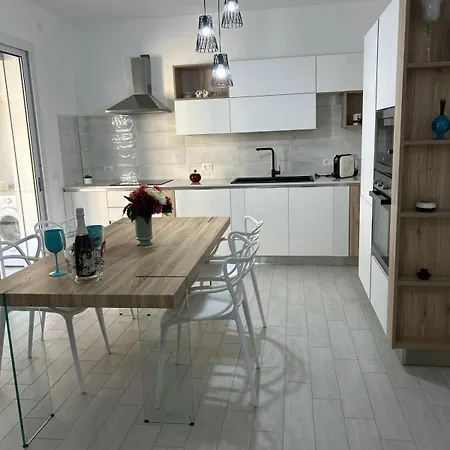 Anninnia Apartament *