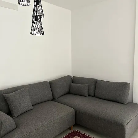 Apartament Anninnia *